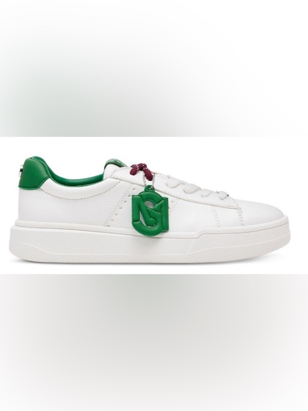 STEVE MADDEN Marvin Sneakers. White/Green Faux Leather (w/ charm)- Size: 7.5